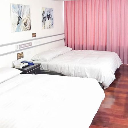 Fudi Hotel Тайджун Екстериор снимка