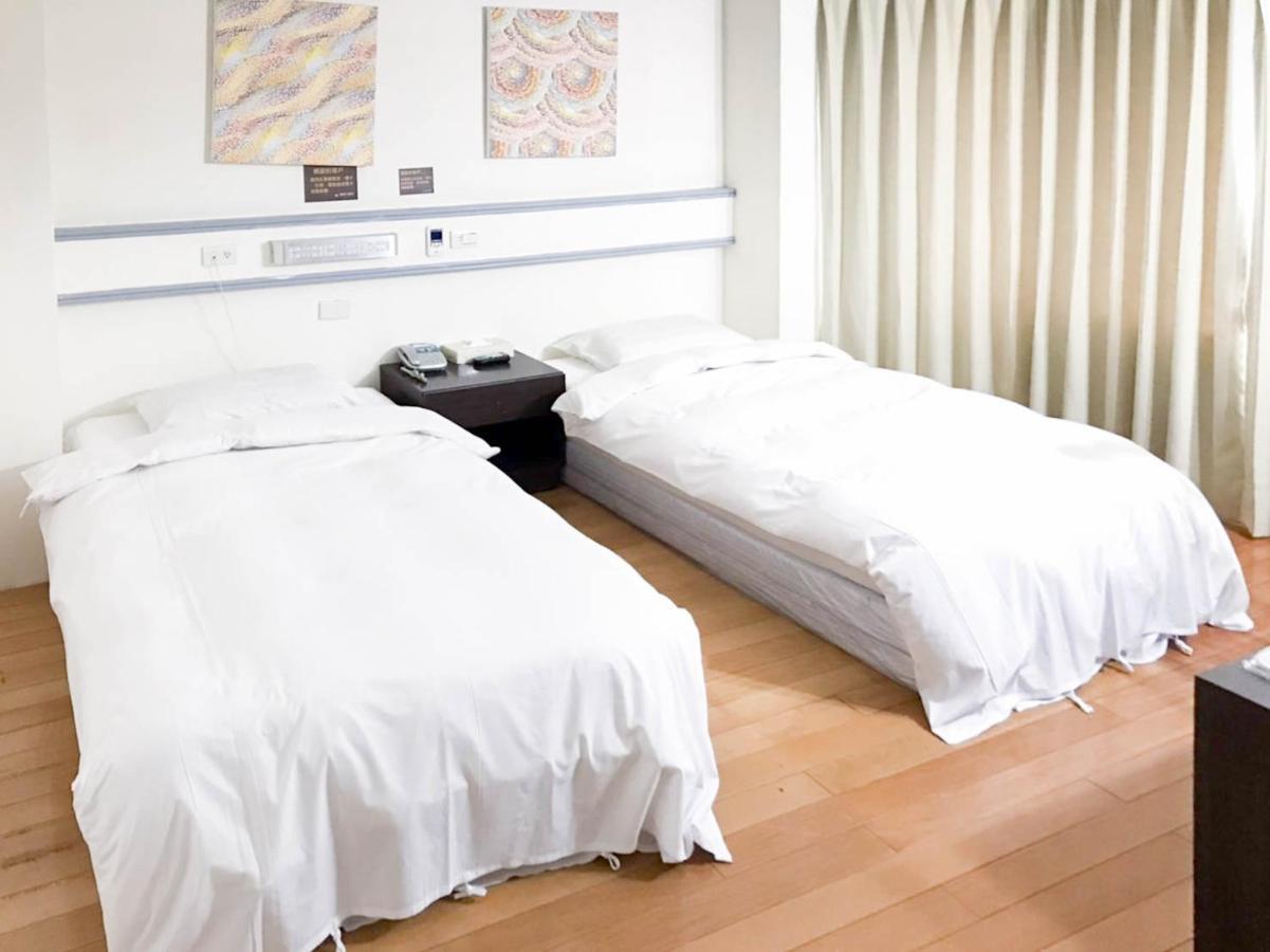 Fudi Hotel Тайджун Екстериор снимка