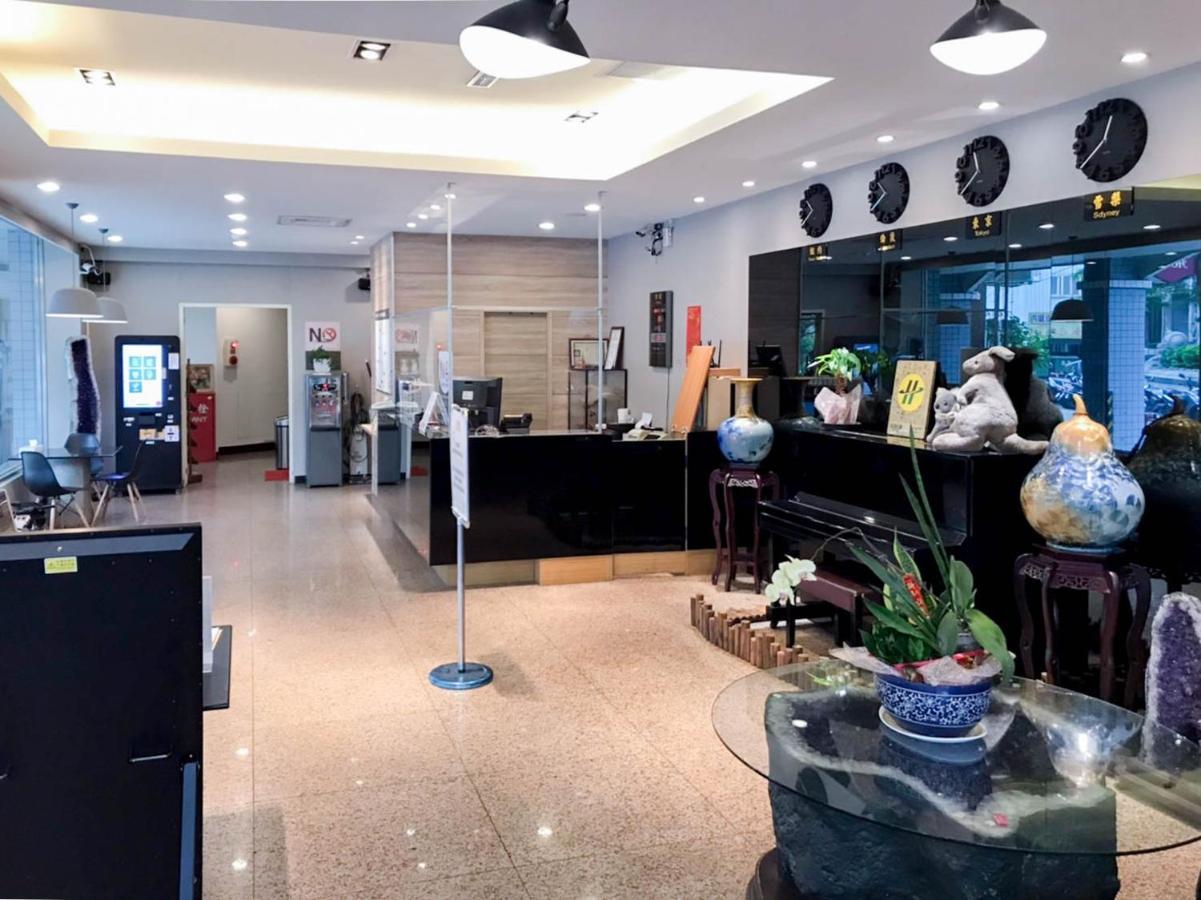 Fudi Hotel Тайджун Екстериор снимка
