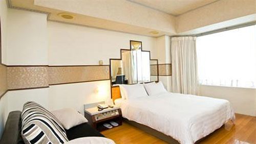 Fudi Hotel Тайджун Екстериор снимка
